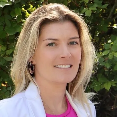 Dr. Carolyn Dominica Headshot